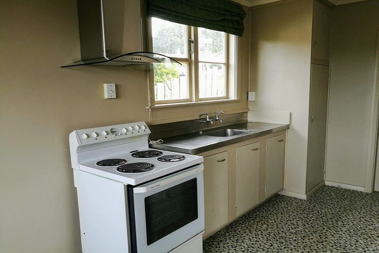 Photo of property in 20 Edinburgh Street, Green Island, Dunedin, 9018