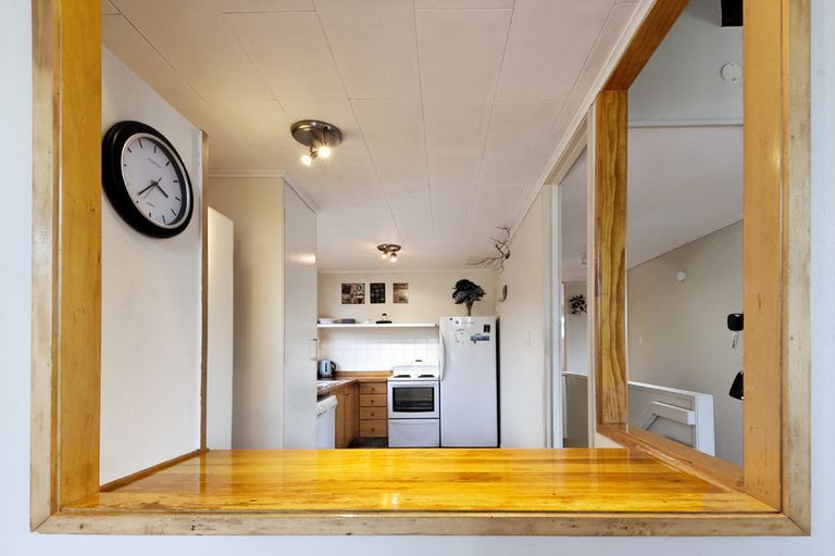 Photo of property in 218 Glengarry Road, Glen Eden, Auckland, 0602