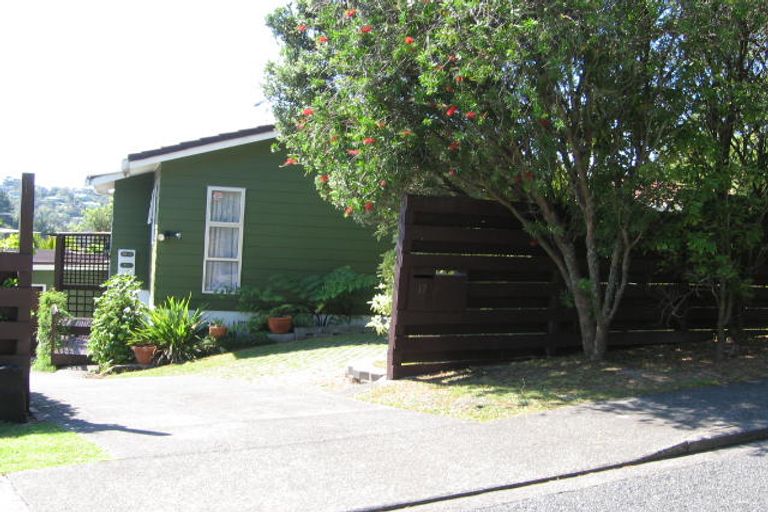 Photo of property in 17 Lingham Crescent, Torbay, Auckland, 0630