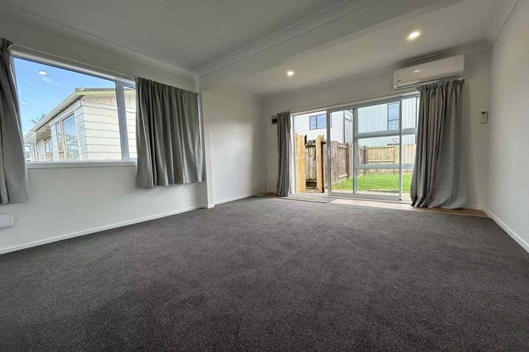 Photo of property in 6 Adel Place, Weymouth, Auckland, 2103