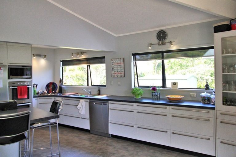 Photo of property in 116 Pinewood Court, Matarangi, Whitianga, 3592