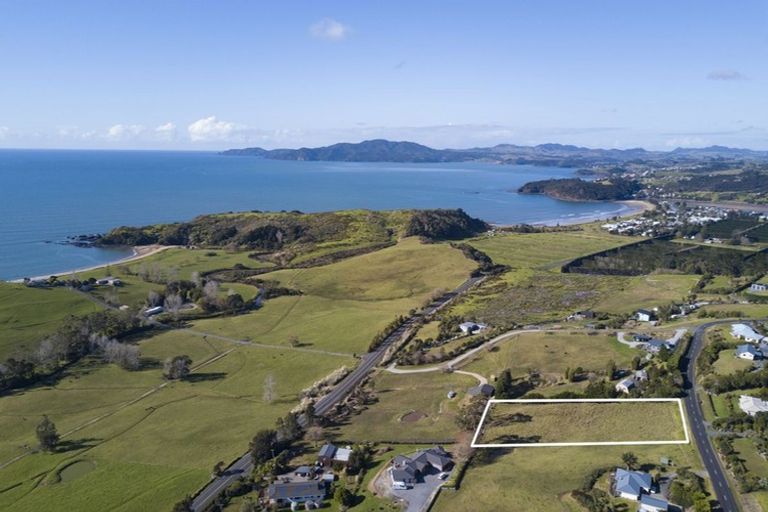 Photo of property in 24 Taipa View Road, Taipa, 0483