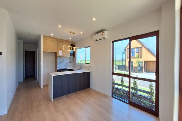 Photo of property in 55 Maungakaraka Road, Karaka, 2580