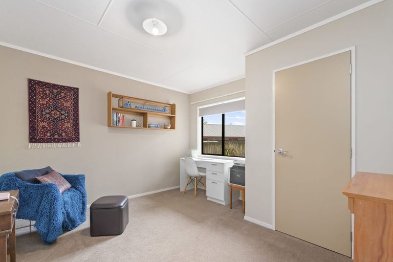 Photo of property in 3 Elmslie Place, Owhata, Rotorua, 3010