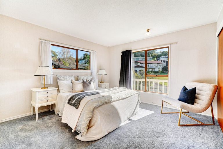 Photo of property in 18 Wisteria Way, Mairangi Bay, Auckland, 0630