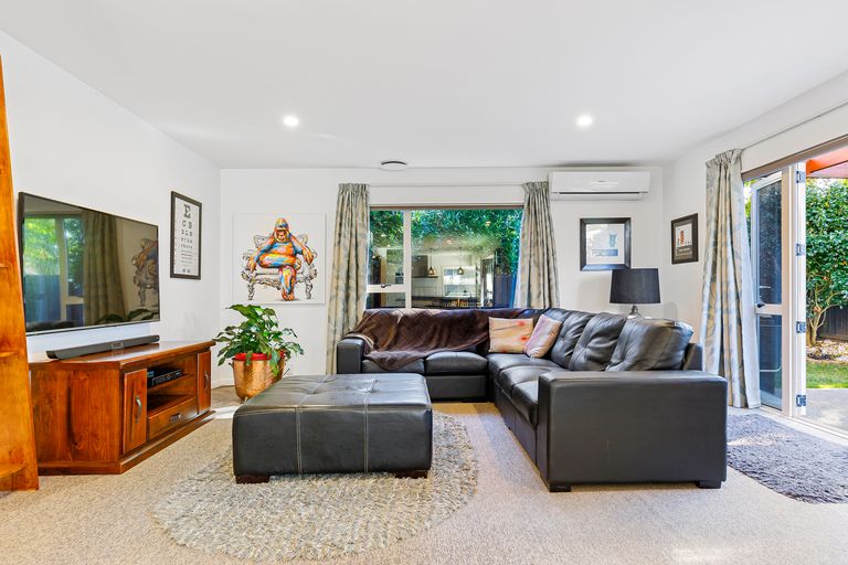 Photo of property in 51a Balrudry Street, Avonhead, Christchurch, 8042