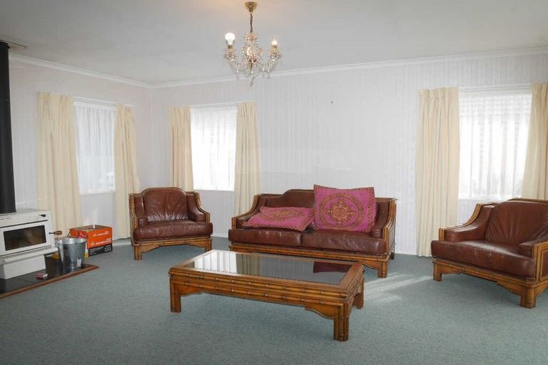 Photo of property in 9 Greenaway Road, Waikanae, 5036