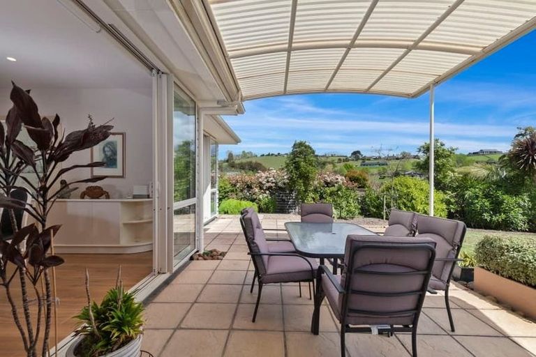 Photo of property in 5 Laly Haddon Place, Matakana, Warkworth, 0985