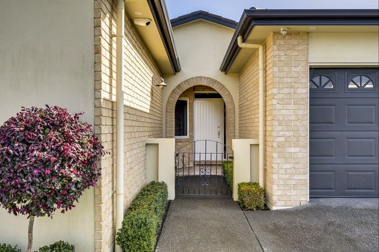 Photo of property in 24 Pacific Avenue, Poraiti, Napier, 4112