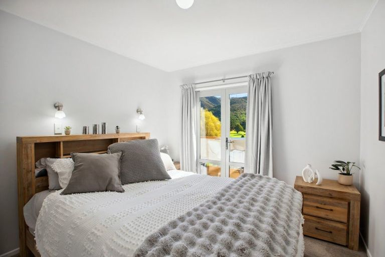 Photo of property in 306 South Makara Road, Makara, Karori, 6972