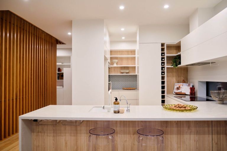 Photo of property in 126a Nicholson Road, Khandallah, Wellington, 6035