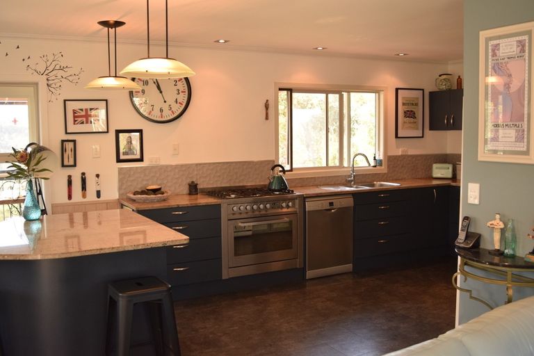 Photo of property in 5 Johnson Lane, Haruru, 0204