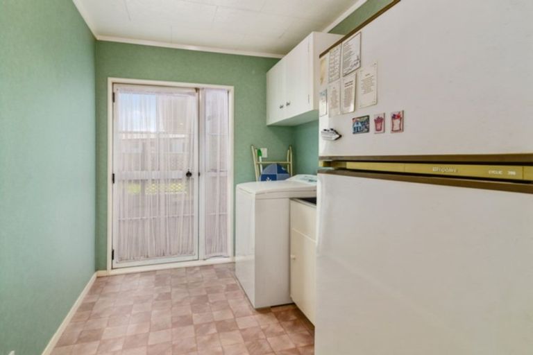 Photo of property in 24 Tawavale Street, Pukehangi, Rotorua, 3015