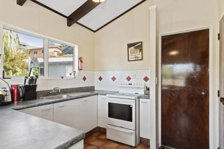 Photo of property in 4b Luke Street, Brookfield, Tauranga, 3110