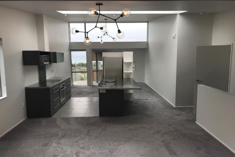 Photo of property in 17/2 Onslow Road, Khandallah, Wellington, 6035