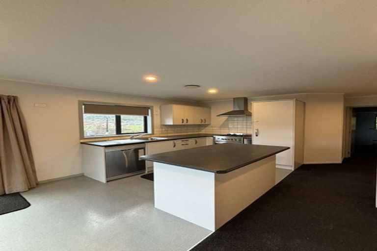 Photo of property in 132-134 George Street, Stokes Valley, Lower Hutt, 5019