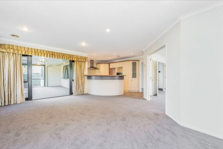 Photo of property in 28 Friesian Place, Grandview Heights, Hamilton, 3200