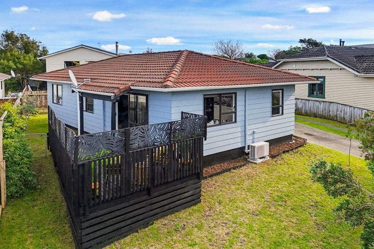 Photo of property in 42 Winton Street, Paraparaumu Beach, Paraparaumu, 5032