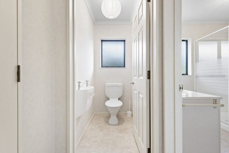 Photo of property in 110 Pahiatua Street, Hokowhitu, Palmerston North, 4410