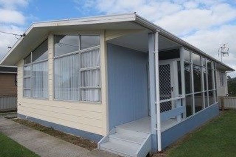 Photo of property in 4 Cowling Road, Hurdon, New Plymouth, 4310