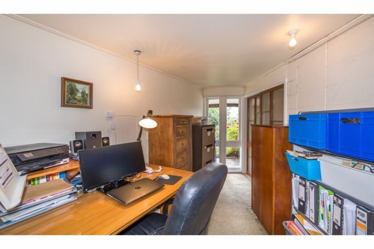 Photo of property in 22 Tuirau Place, Ilam, Christchurch, 8041