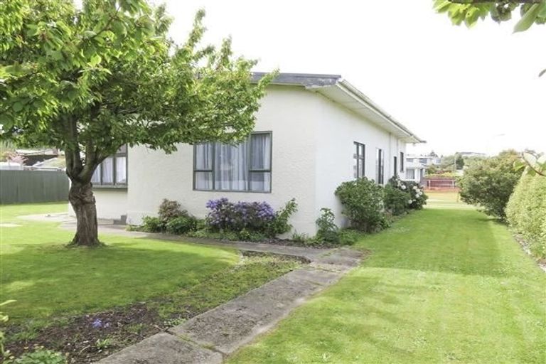 Photo of property in 19 Wentworth Street, East Gore, Gore, 9710