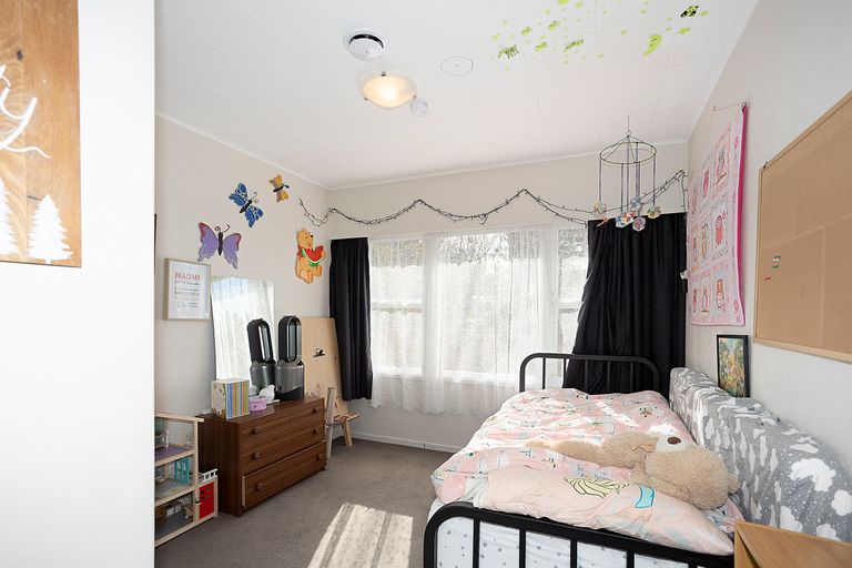 Photo of property in 26 Black Road, Otatara, Invercargill, 9879