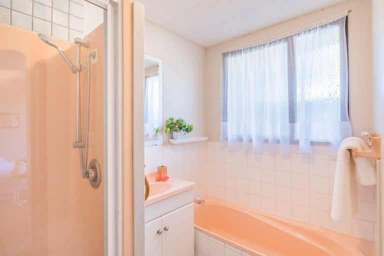 Photo of property in 10a Poplar Avenue, Raumati South, Paraparaumu, 5032