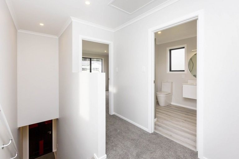 Photo of property in 84 Mawai Hakona Drive, Wallaceville, Upper Hutt, 5018