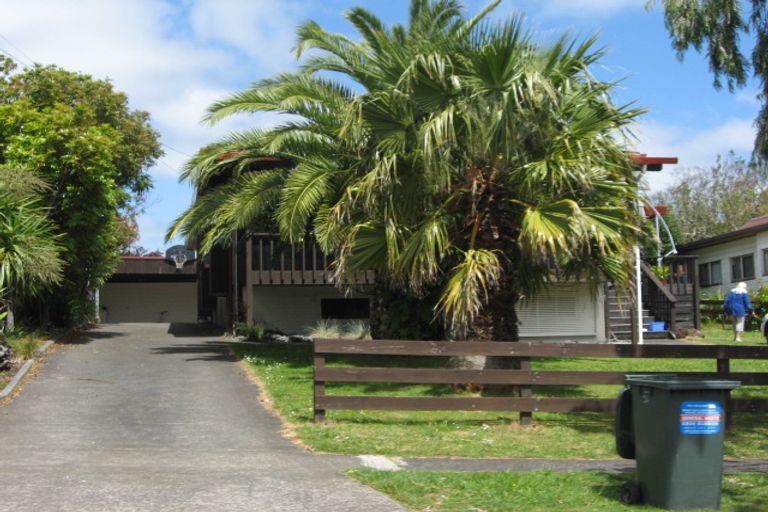 Photo of property in 24 Valley Road, Pukekohe, 2120