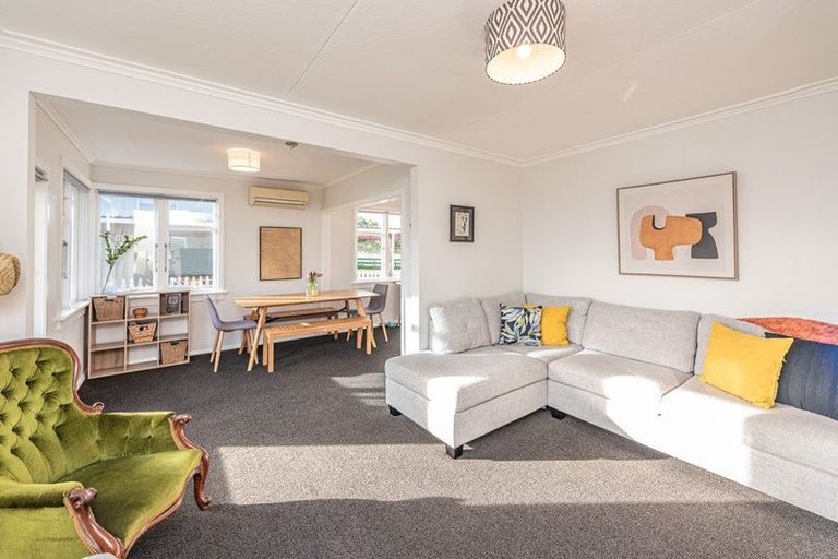 Photo of property in 5 Bastia Avenue, Bastia Hill, Whanganui, 4500