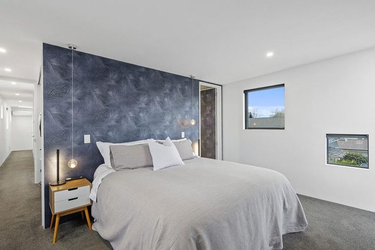 Photo of property in 12 Edgeware Road, St Albans, Christchurch, 8014