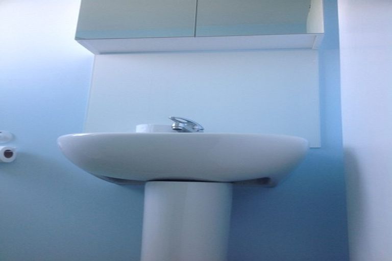 Photo of property in 13 Belfast Road, Belfast, Christchurch, 8051