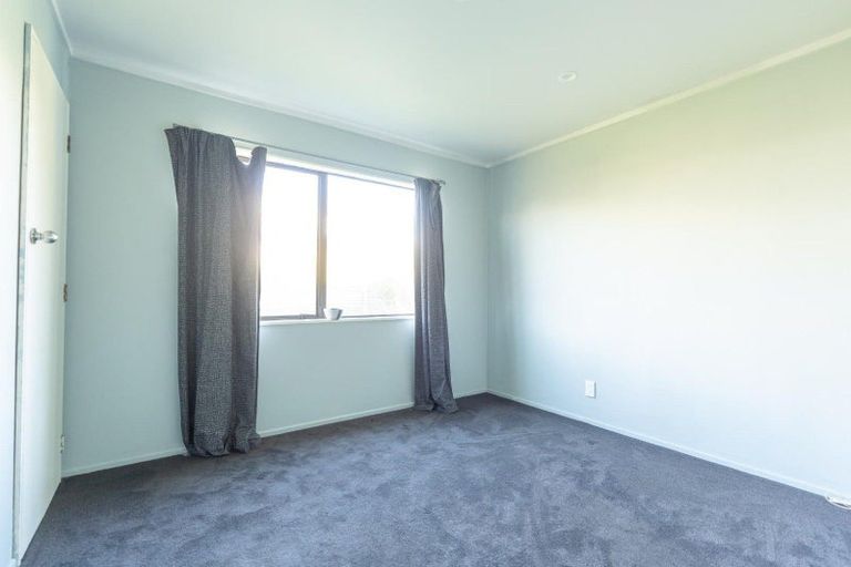 Photo of property in 56 Geraldine Crescent, Cloverlea, Palmerston North, 4412
