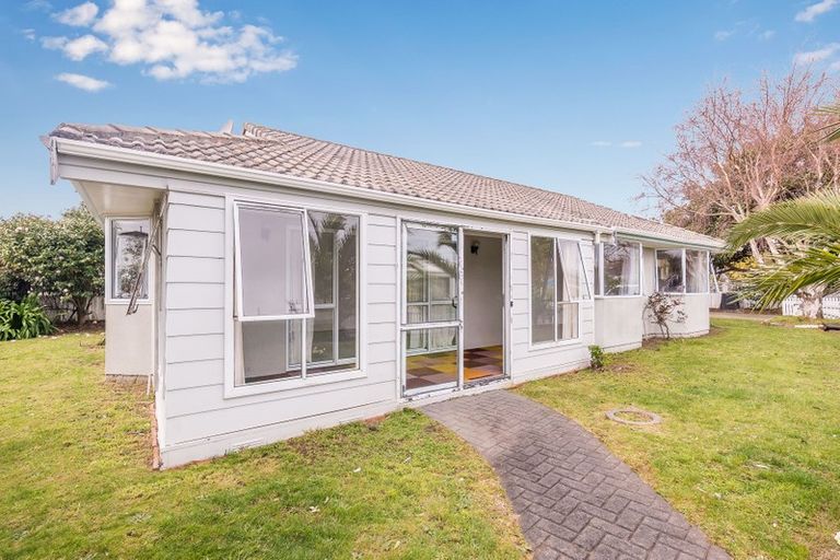 Photo of property in 44 Langdale Avenue, Paraparaumu, 5032