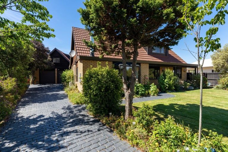 Photo of property in 44 Seadown Crescent, Amberley, 7410