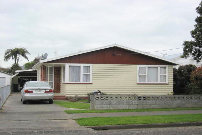 Photo of property in 4 Kings Drive, Levin, 5510