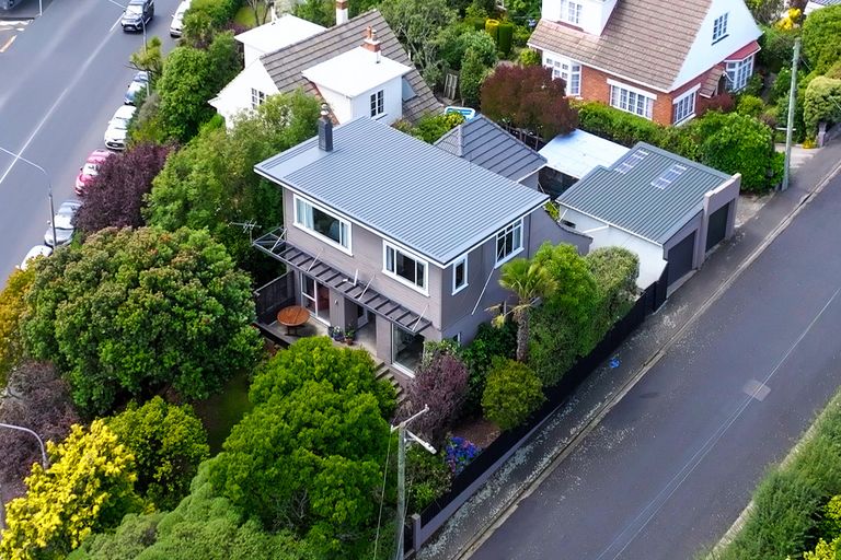 Photo of property in 1 Wardlaw Street, Musselburgh, Dunedin, 9013