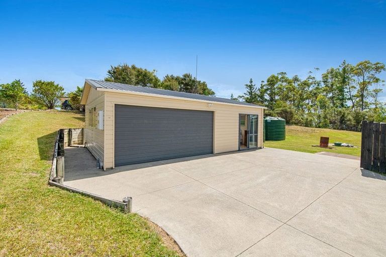 Photo of property in 155 West Road, Kaukapakapa, 0873