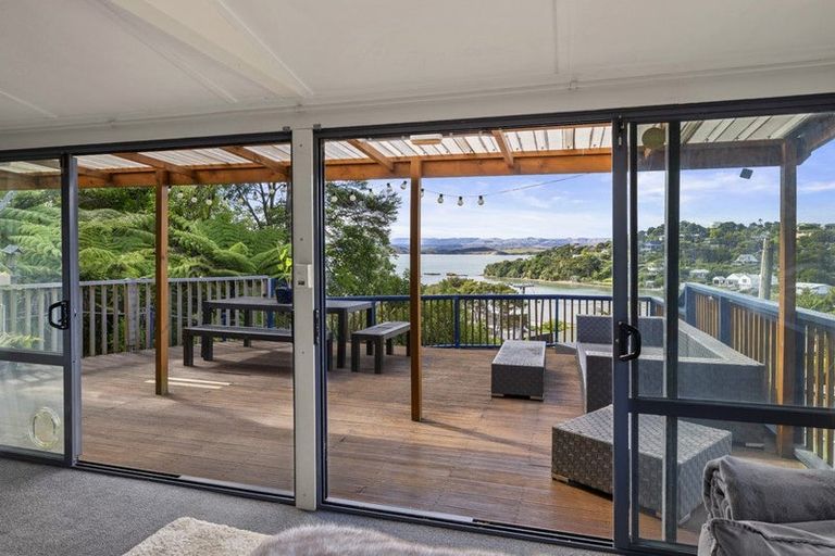 Photo of property in 3 Cambrae Road, Raglan, 3225