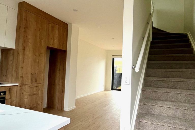 Photo of property in 11/21 Makomako Drive, Orewa, 0931