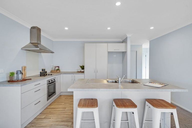 Photo of property in 9 Makawe Roa Street, Marshland, Christchurch, 8083