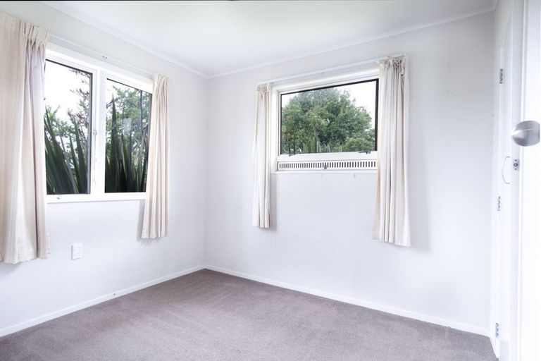 Photo of property in 4 Resolute Way, Papakura, 2110