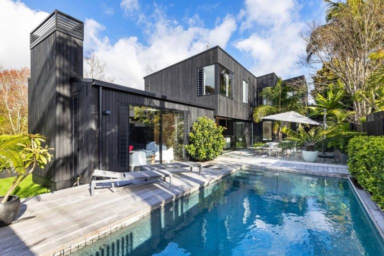 Photo of property in 9 Roxy Terrace, Glendowie, Auckland, 1071