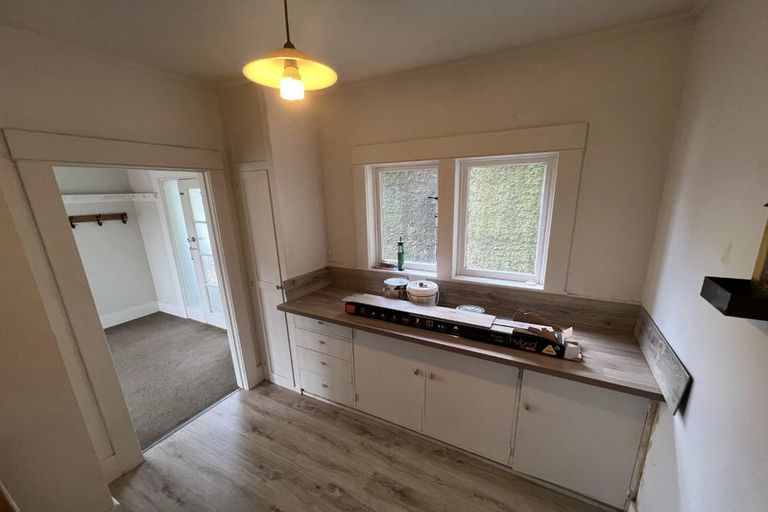 Photo of property in 2 Milne Terrace, Island Bay, Wellington, 6023