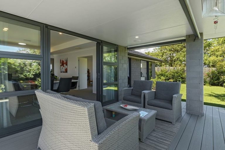 Photo of property in 26 Charlotte Drive, Omokoroa, 3114