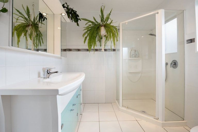 Photo of property in 27 Churchill Avenue, Maeroa, Hamilton, 3200