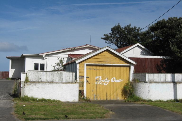 Photo of property in 41 Matai Street, Castlecliff, Whanganui, 4501