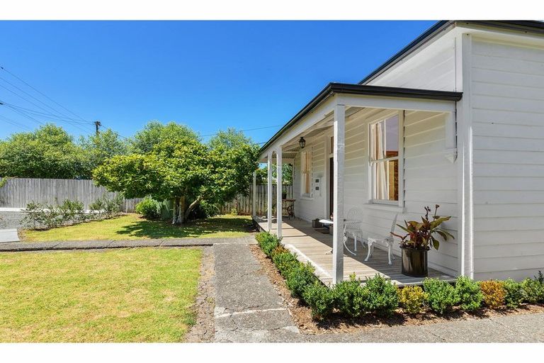 Photo of property in 51 Matakana Valley Road, Matakana, Warkworth, 0985