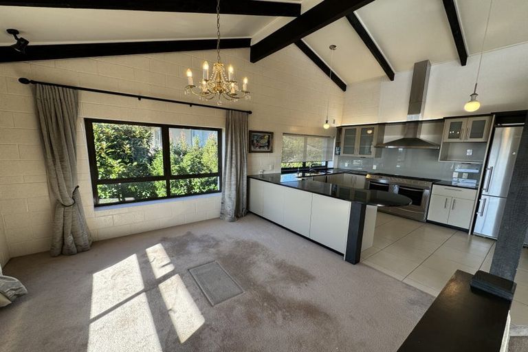 Photo of property in 16 Pounamu Place, Shelly Park, Auckland, 2014